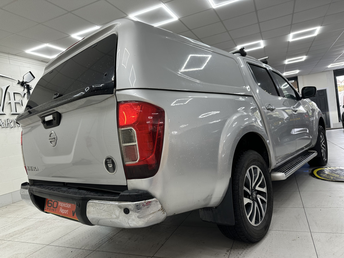 2017 (JUNE) NISSAN NAVARA 2.3 DCi 190 TEKNA DOUBLE CAB PICK-UP AUTOMATIC with ONLY 99K — HEATED LEATHER, SAT NAV —***NO VAT***