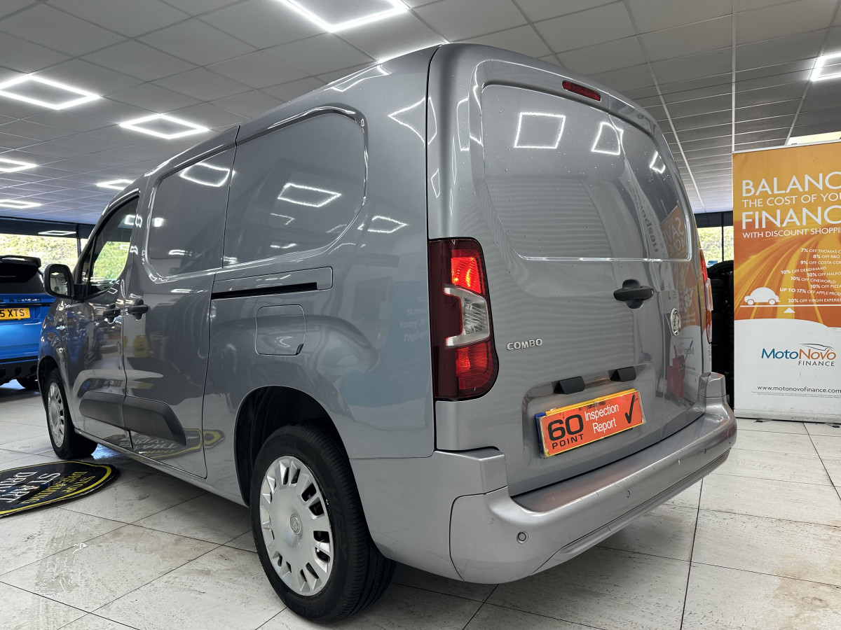 2019 (MAY) VAUXHALL COMBO 1.6 TURBO D H1 SPORTIVE with ONLY 55,000 MILES —- NO VAT