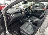 2017 NISSAN QASHQAI 1.5 DCi TEKNA with BLACK LEATHER, SAT NAV & REAR CAMERA — ONLY 79K
