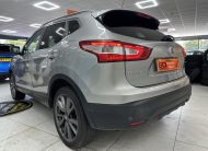 2017 NISSAN QASHQAI 1.5 DCi TEKNA with BLACK LEATHER, SAT NAV & REAR CAMERA — ONLY 79K
