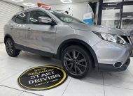2017 NISSAN QASHQAI 1.5 DCi TEKNA with BLACK LEATHER, SAT NAV & REAR CAMERA — ONLY 79K