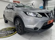 2017 NISSAN QASHQAI 1.5 DCi TEKNA with BLACK LEATHER, SAT NAV & REAR CAMERA — ONLY 79K