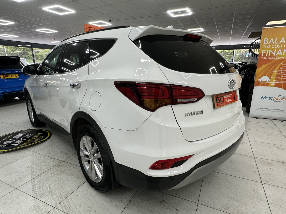 2016 HYUNDAI SANTA FE 2.2 CRDi Blue Drive PREMIUM 7 SEATER — BLACK LEATHER
