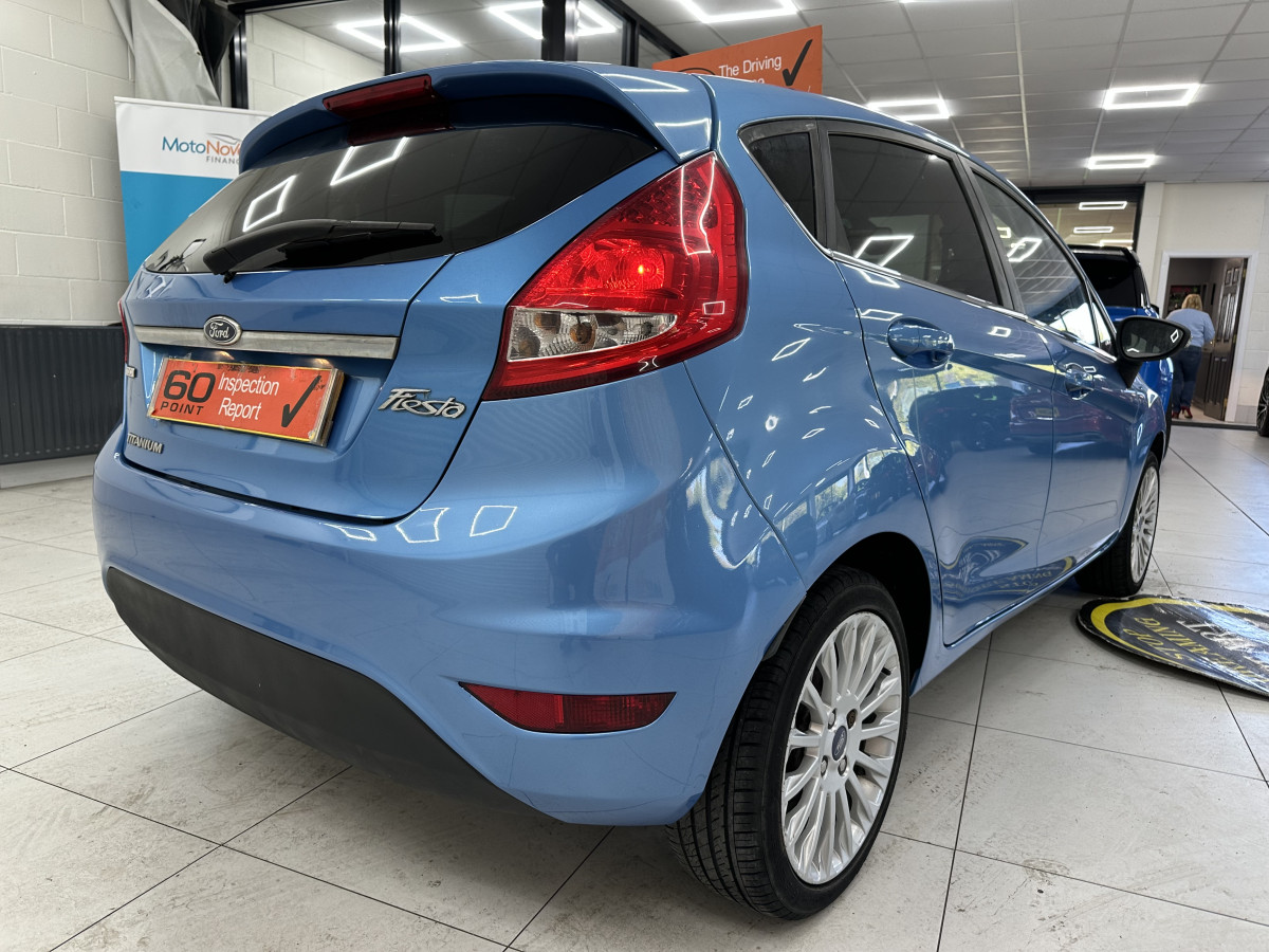 2011 FORD FIESTA 1.6 TDCi TITANIUM — ONLY £20 ROAD TAX