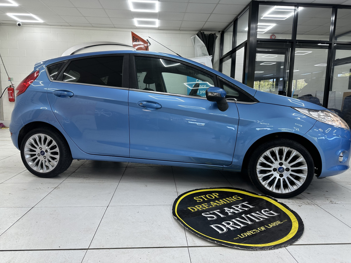 2011 FORD FIESTA 1.6 TDCi TITANIUM — ONLY £20 ROAD TAX