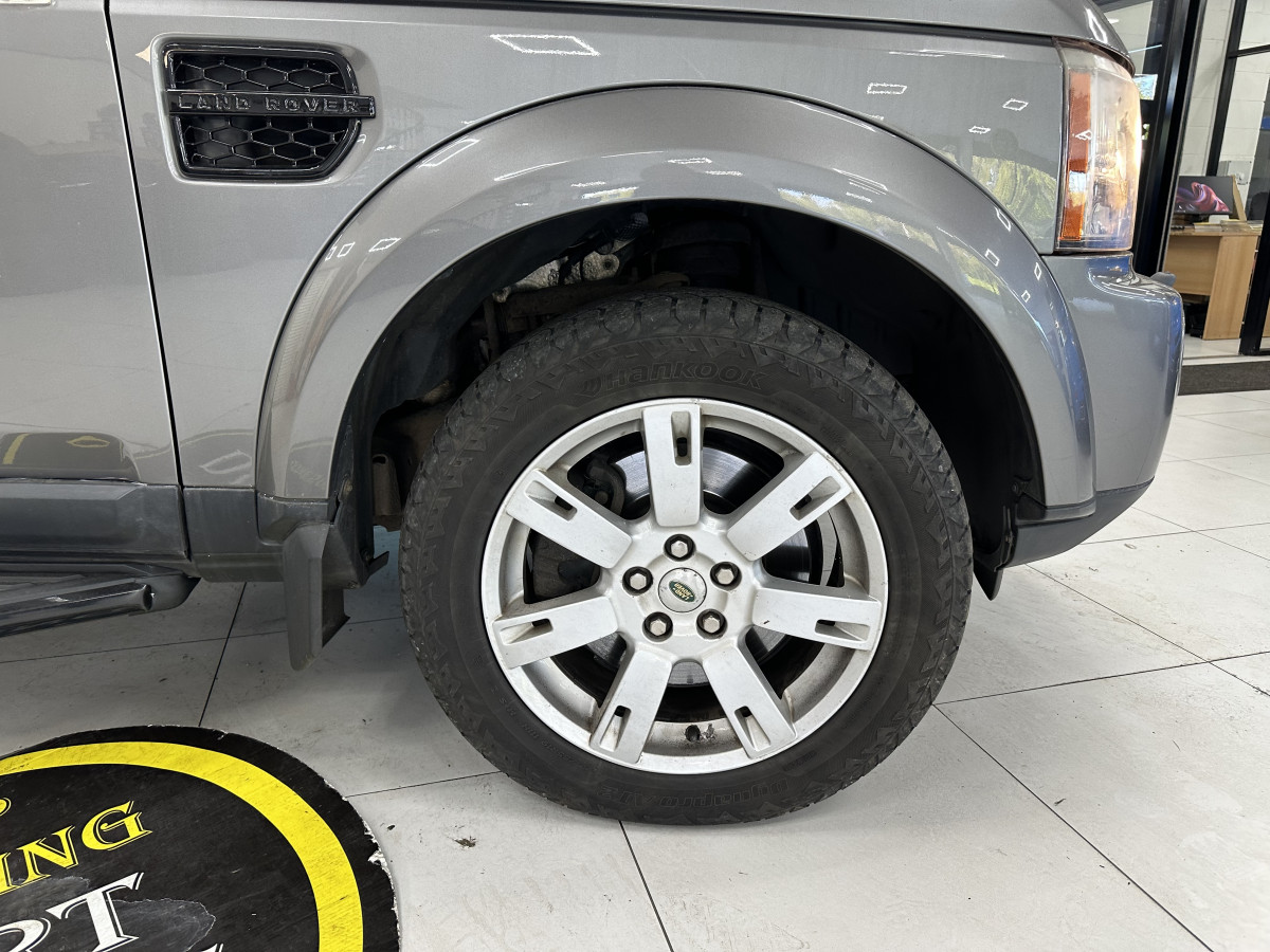 2010 LANDROVER DISCOVERY 3.0 TDV6 XS 7 SEATER AUTOMATIC — BLACK LEATHER & SAT NAV