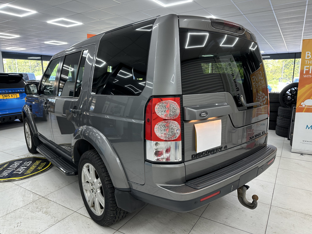 2010 LANDROVER DISCOVERY 3.0 TDV6 XS 7 SEATER AUTOMATIC — BLACK LEATHER & SAT NAV