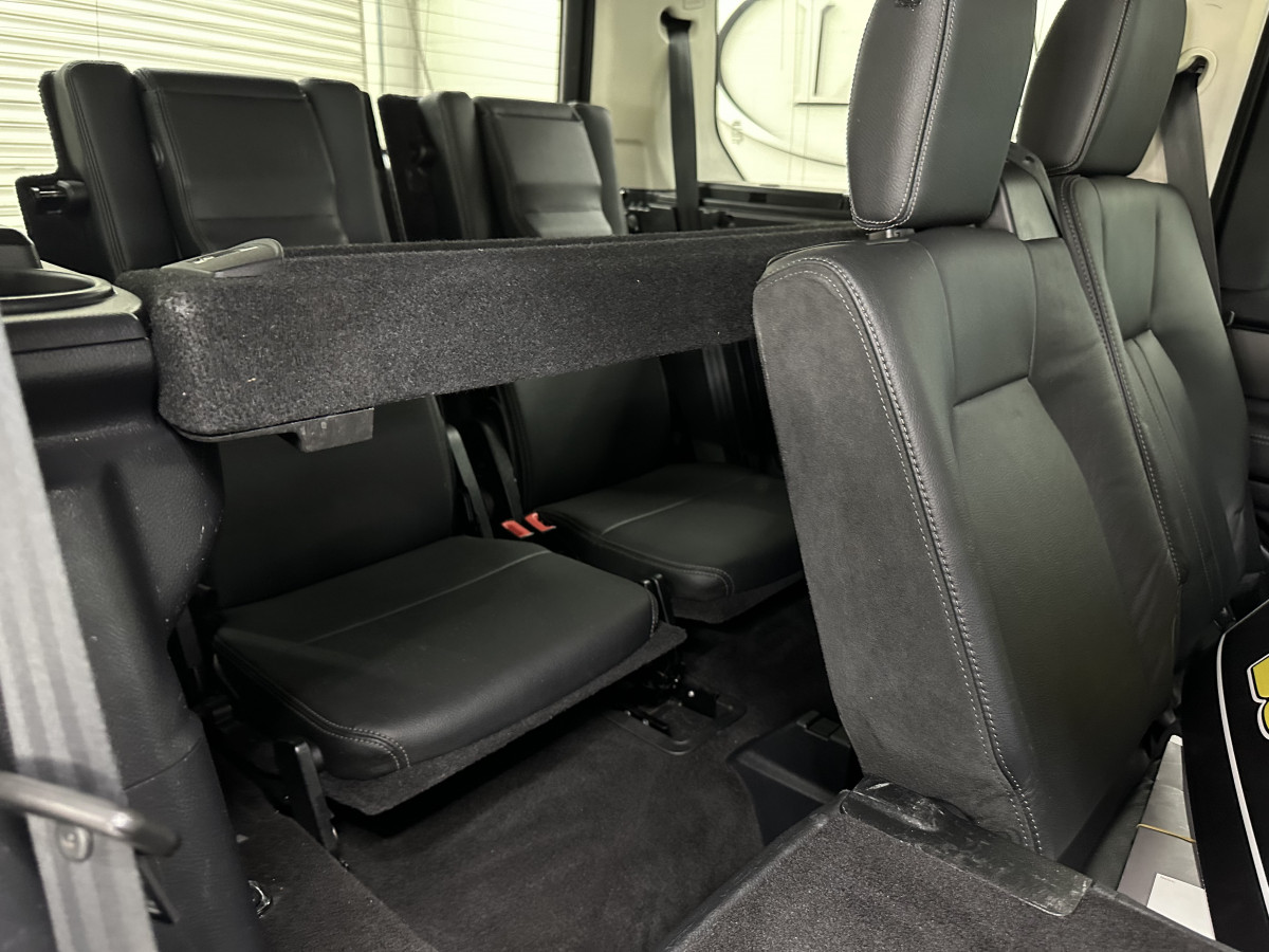 2010 LANDROVER DISCOVERY 3.0 TDV6 XS 7 SEATER AUTOMATIC — BLACK LEATHER & SAT NAV