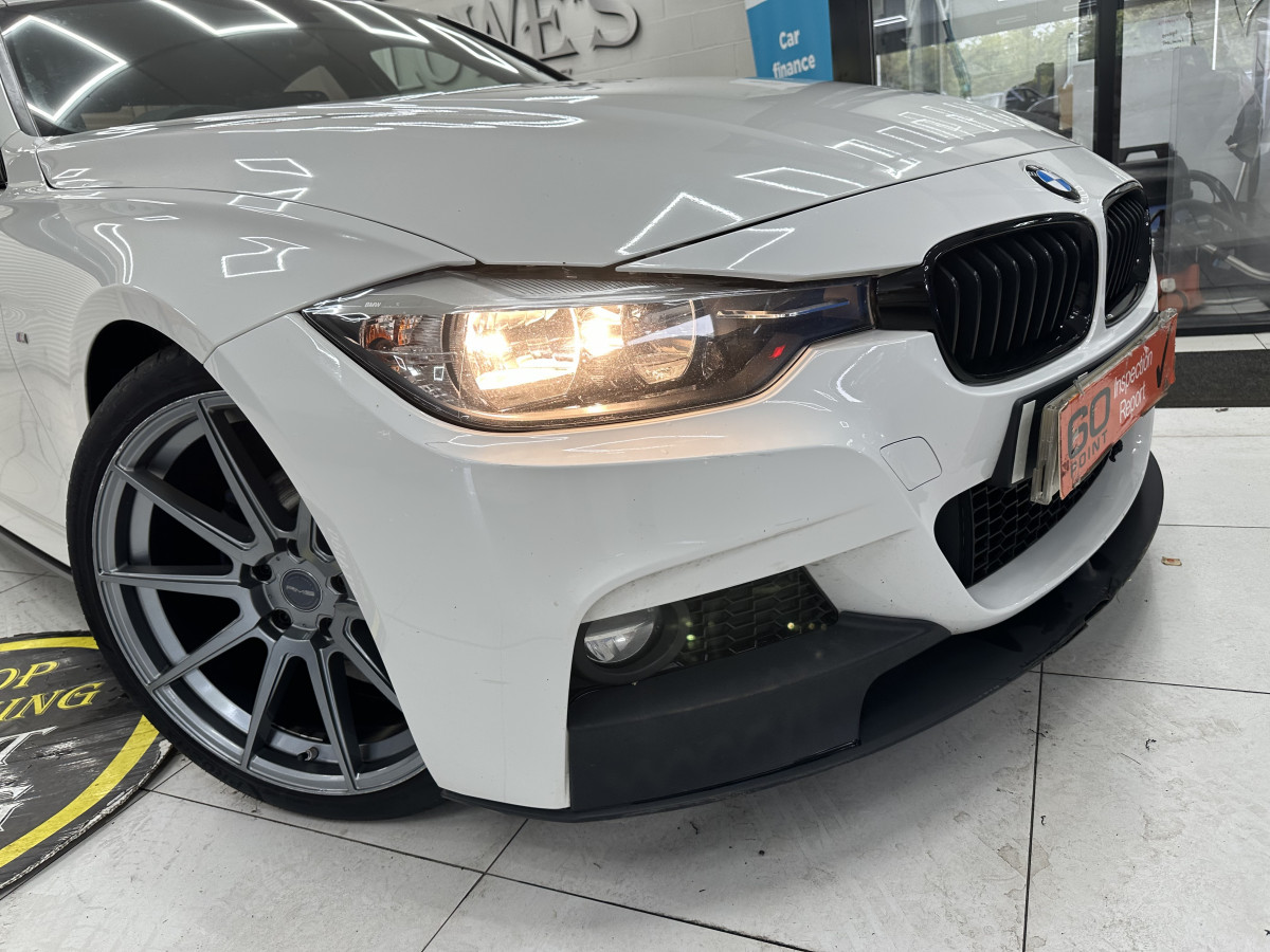 2015 (OCT) BMW 318D M SPORT  — BLACK LEATHER, SAT NAV and 20″ ALLOYS