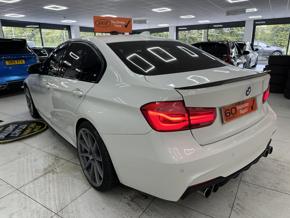 2015 (OCT) BMW 318D M SPORT  — BLACK LEATHER, SAT NAV and 20″ ALLOYS