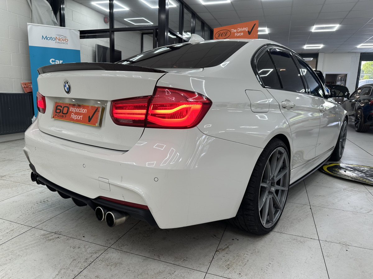 2015 (OCT) BMW 318D M SPORT  — BLACK LEATHER, SAT NAV and 20″ ALLOYS