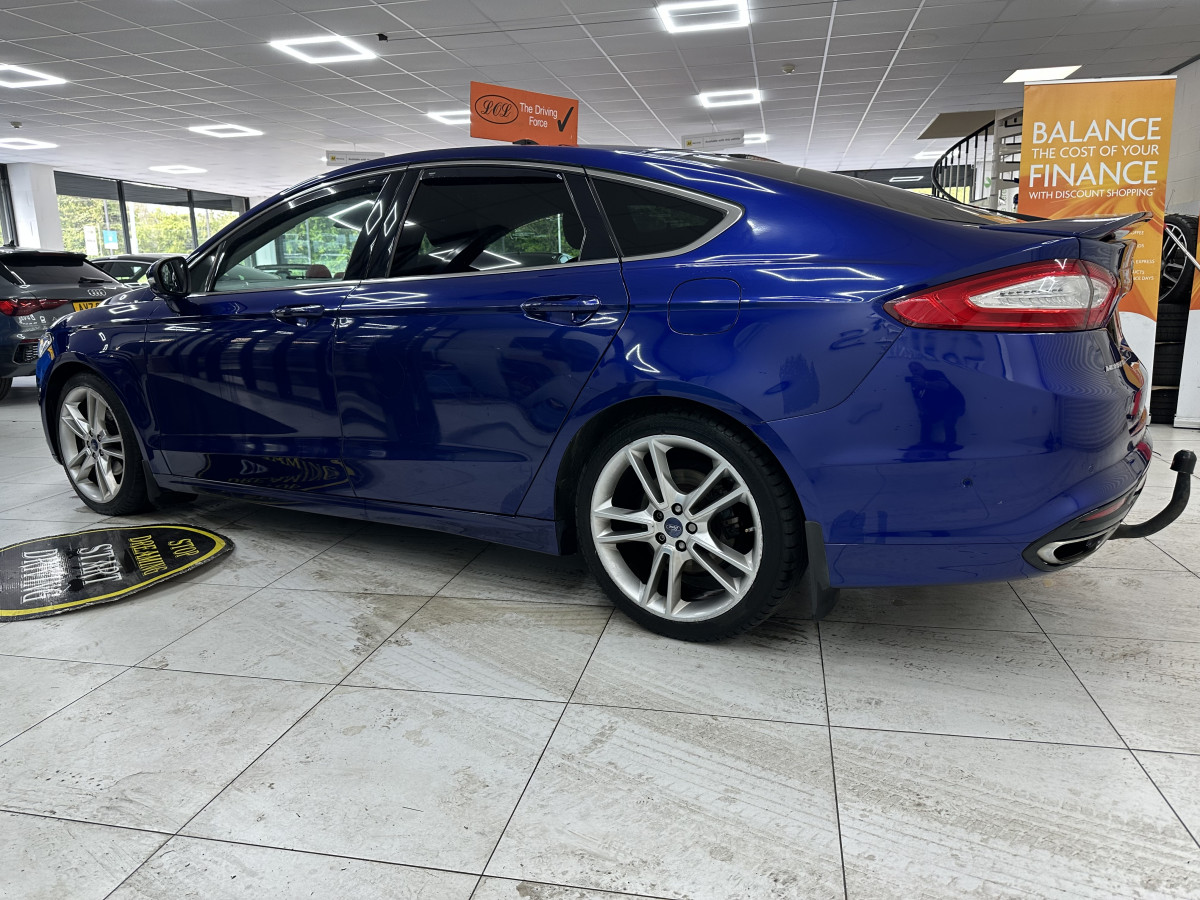 2015 (JULY) FORD MONDEO 2.0 TDCi TITANIUM AUTOMATIC — ONLY 94K — BLACK LEATHER, SAT NAV & 19″ ALLOYS