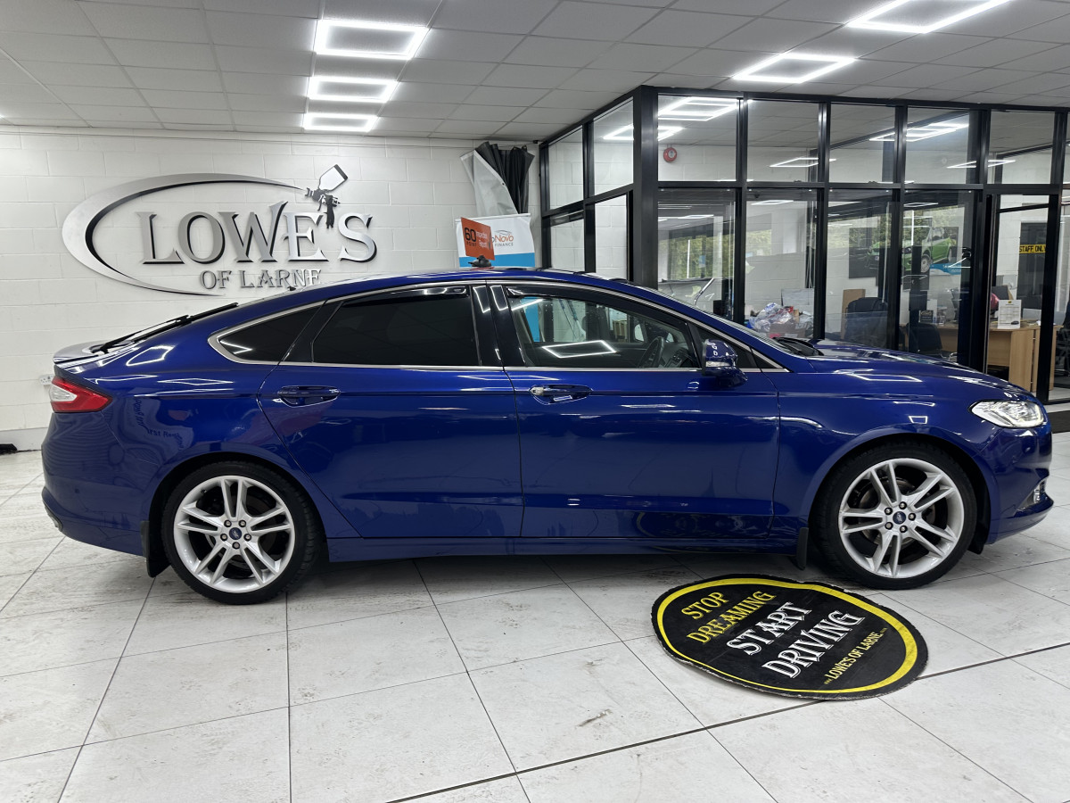 2015 (JULY) FORD MONDEO 2.0 TDCi TITANIUM AUTOMATIC — ONLY 94K — BLACK LEATHER, SAT NAV & 19″ ALLOYS