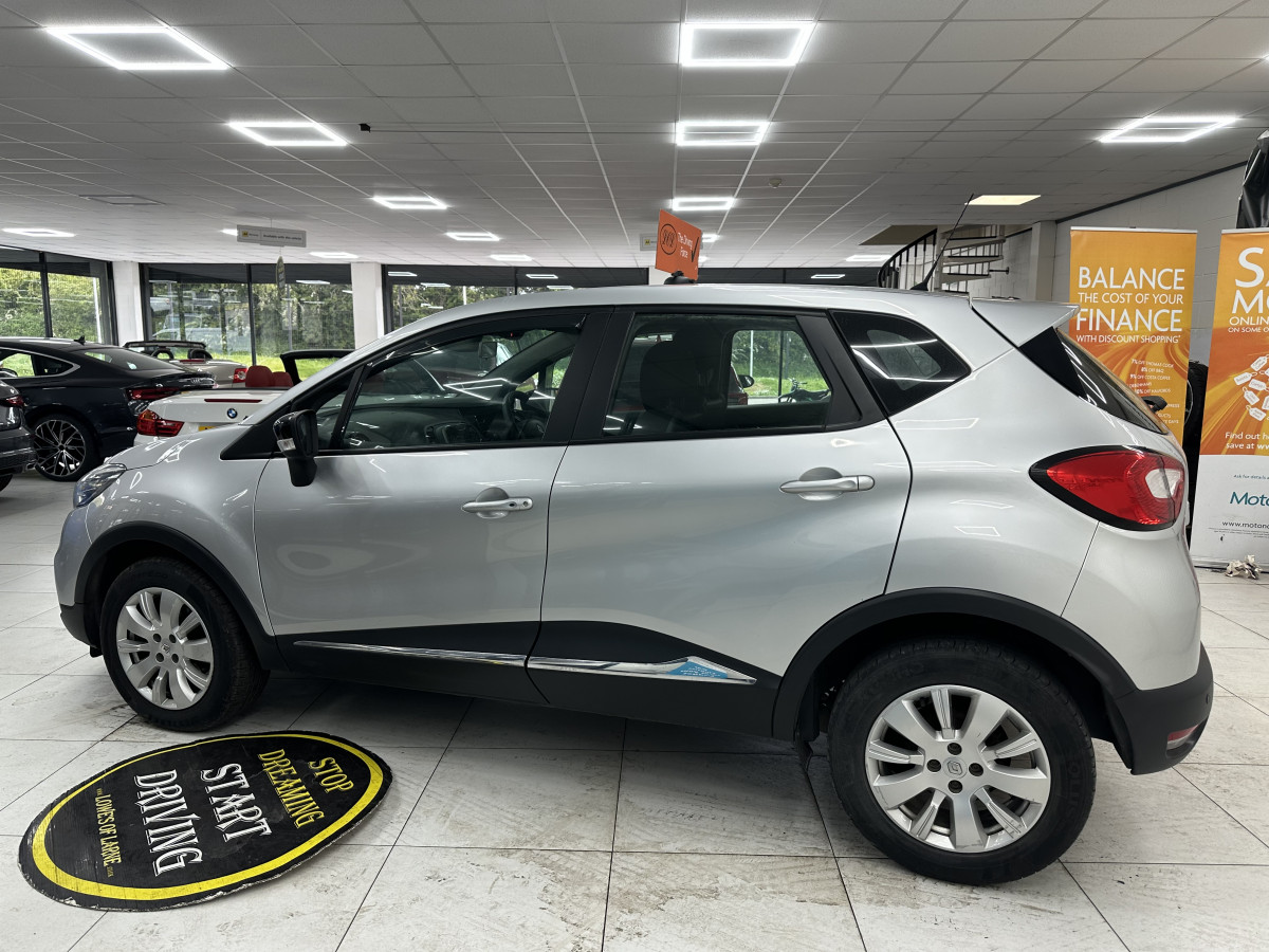 2016 (NOV) RENAULT CAPTUR 1.5 DCi EXPRESSION PLUS with ONLY 98,000 MILES