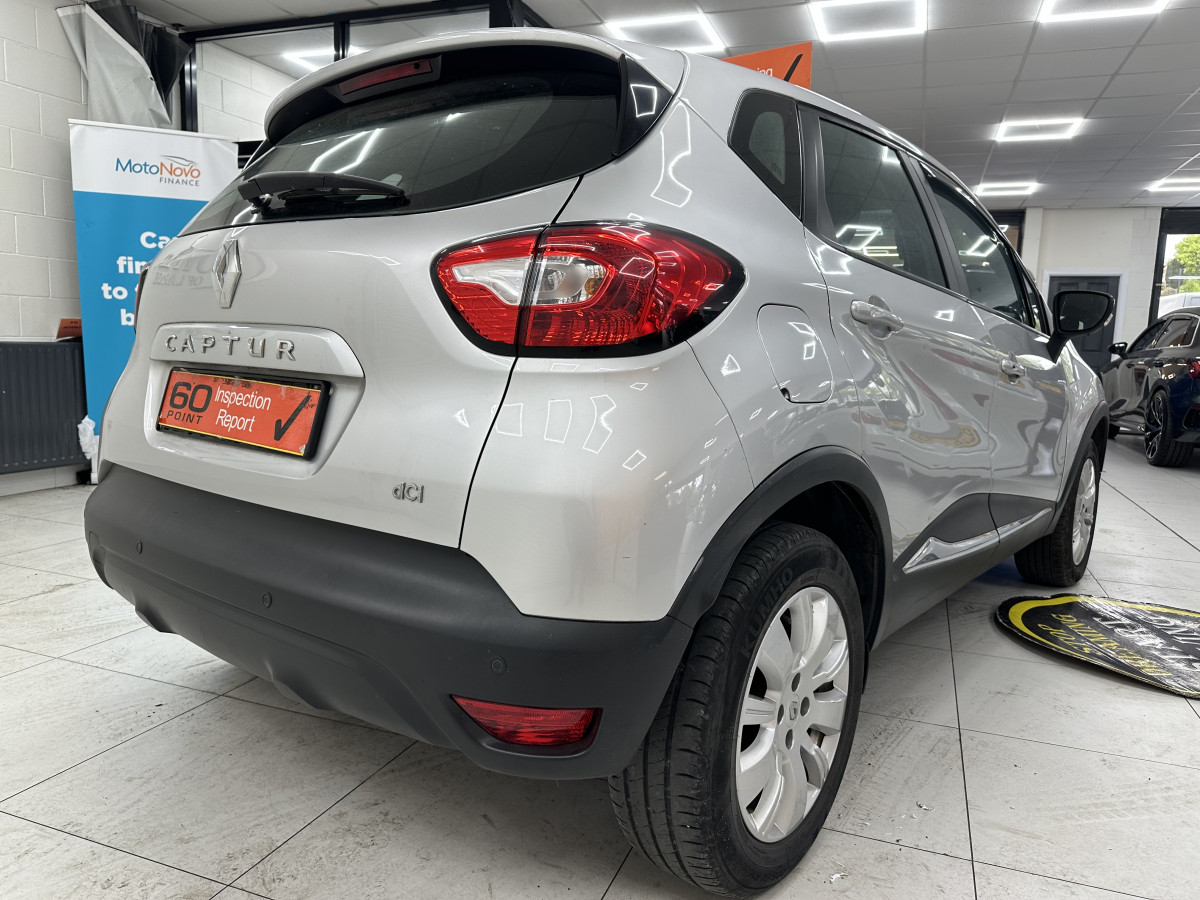 2016 (NOV) RENAULT CAPTUR 1.5 DCi EXPRESSION PLUS with ONLY 98,000 MILES