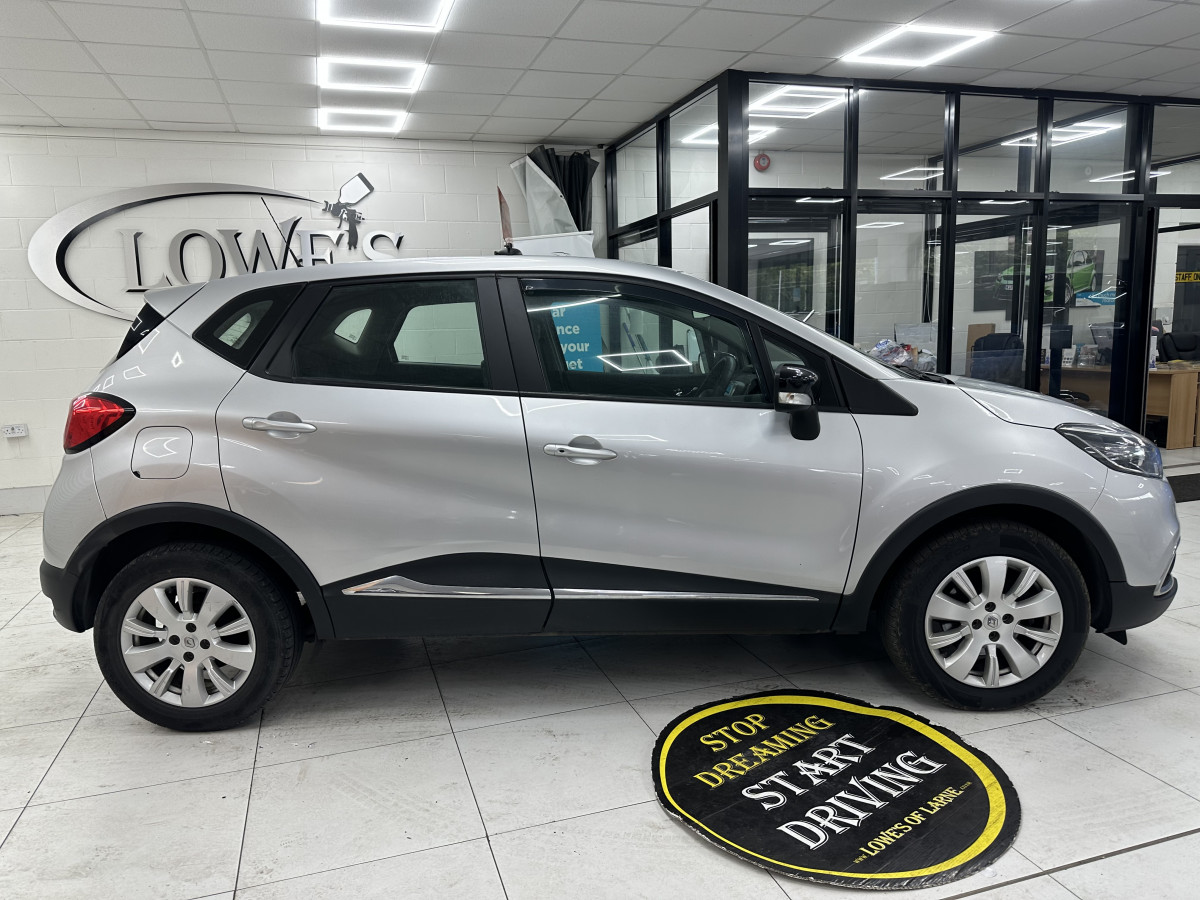 2016 (NOV) RENAULT CAPTUR 1.5 DCi EXPRESSION PLUS with ONLY 98,000 MILES