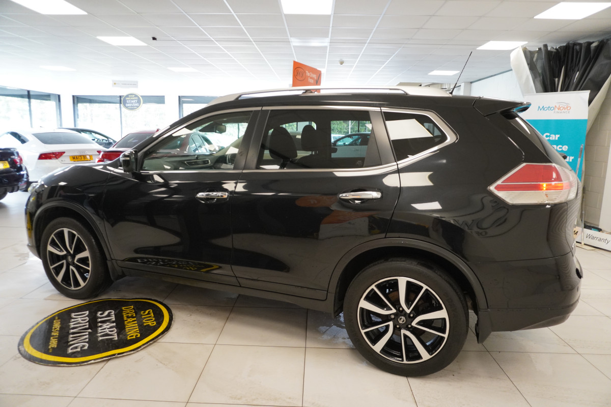 2017 (SEPT) NISSAN X-TRAIL 1.6 DCi N-CONNECTA XTRONIC AUTOMATIC — 7 SEATER with PANORAMIC, SAT NAV & REAR CAMERA