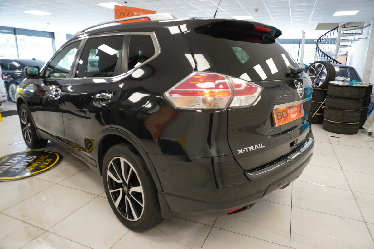 2017 (SEPT) NISSAN X-TRAIL 1.6 DCi N-CONNECTA XTRONIC AUTOMATIC — 7 SEATER with PANORAMIC, SAT NAV & REAR CAMERA