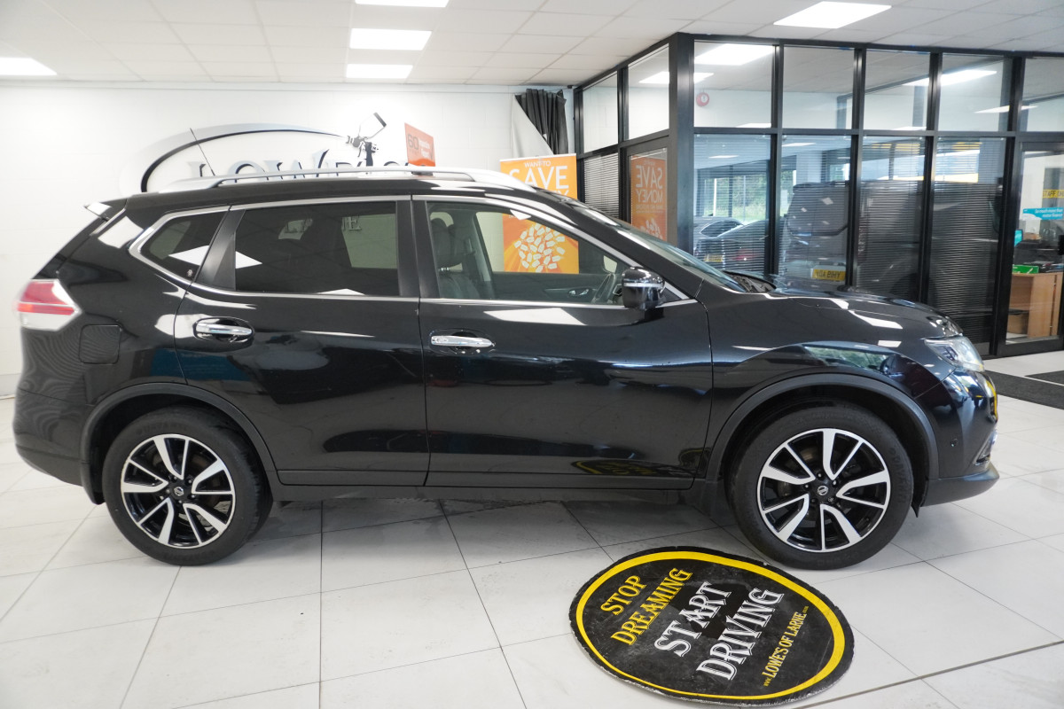 2017 (SEPT) NISSAN X-TRAIL 1.6 DCi N-CONNECTA XTRONIC AUTOMATIC — 7 SEATER with PANORAMIC, SAT NAV & REAR CAMERA