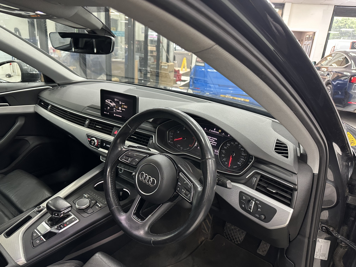 2019 (FEB) AUDI A4 40 2.0 TDi 190BHP SPORT S TRONIC/AUTOMATIC with BLACK LEATHER & SAT NAV