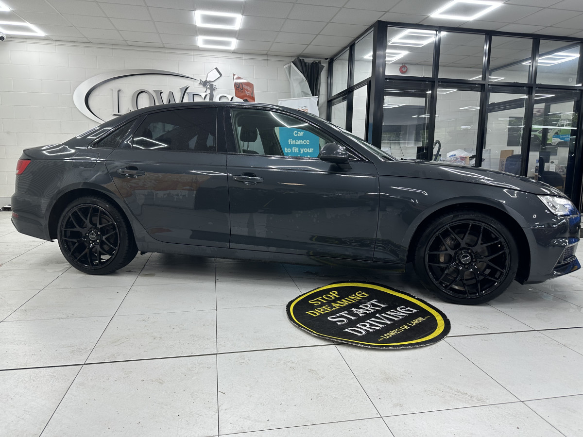2019 (FEB) AUDI A4 40 2.0 TDi 190BHP SPORT S TRONIC/AUTOMATIC with BLACK LEATHER & SAT NAV