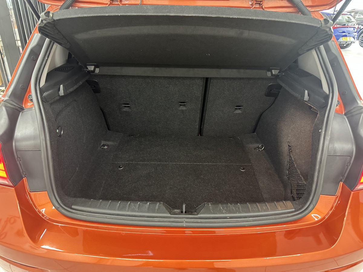 2017 (JULY) BMW 118i SPORT S/S 5 DOOR — Finished in BURNT ORANGE