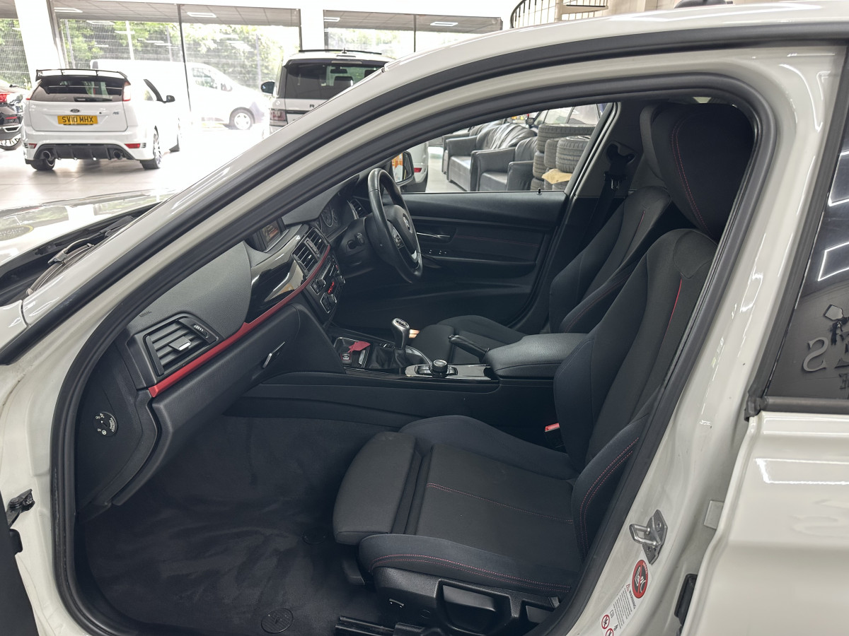2015 (MARCH) BMW 320D SPORT  — BLACK SPORTS TRIM — ONLY 89,000 MILES