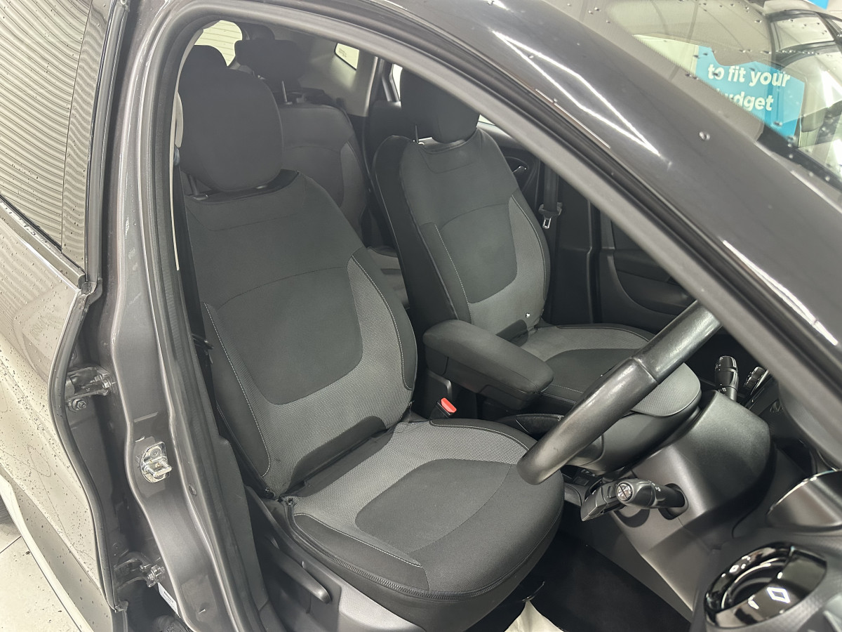 2015 (NOV) RENAULT CAPTUR 1.5 DCi DYNAMIQUE S NAV AUTOMATIC — ONLY £20 TAX