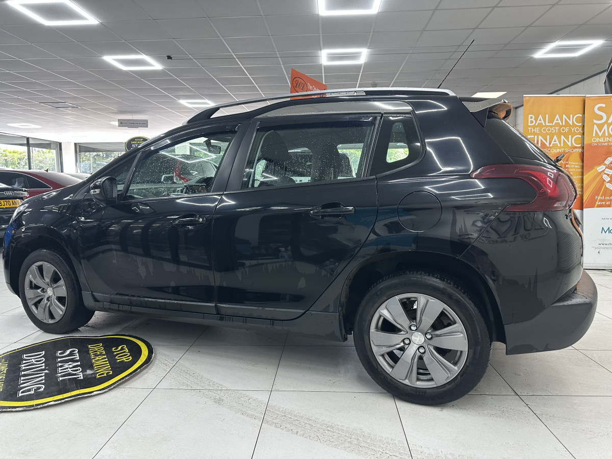 2017 PEUGEOT 2008 1.2 PURETECH ACTIVE with ONLY 49,000 MILES
