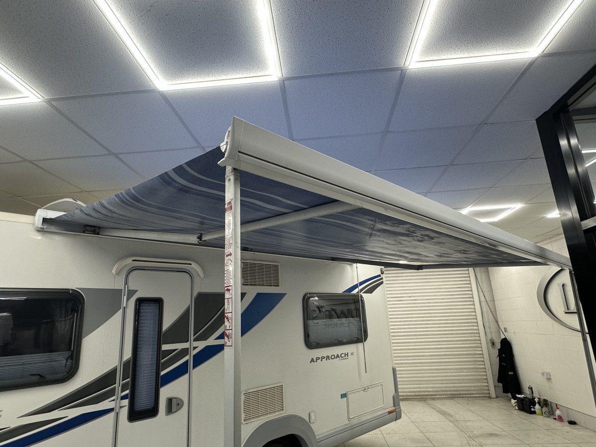 2012 PEUGEOT BOXER 2.2 HDi BAILEY APPROACH 745 MOTORHOME with ONLY 26,000 MILES (REAR FIX FRENCH BED LAYOUT)