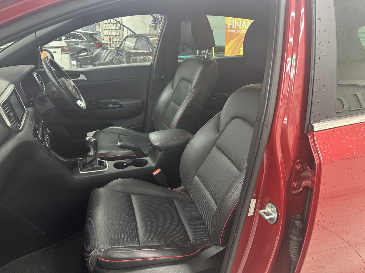 2020 KIA SPORTAGE 1.6 CRDi Mhev GT LINE with ONLY 45,000 MILES — FULLY LOADED