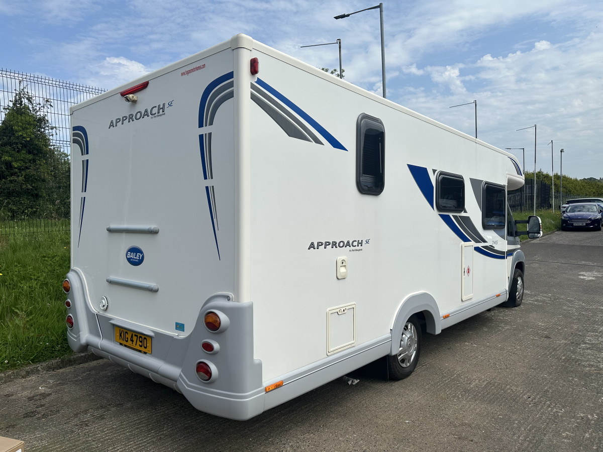 2012 PEUGEOT BOXER 2.2 HDi BAILEY APPROACH 745 MOTORHOME with ONLY 26,000 MILES (REAR FIX FRENCH BED LAYOUT)