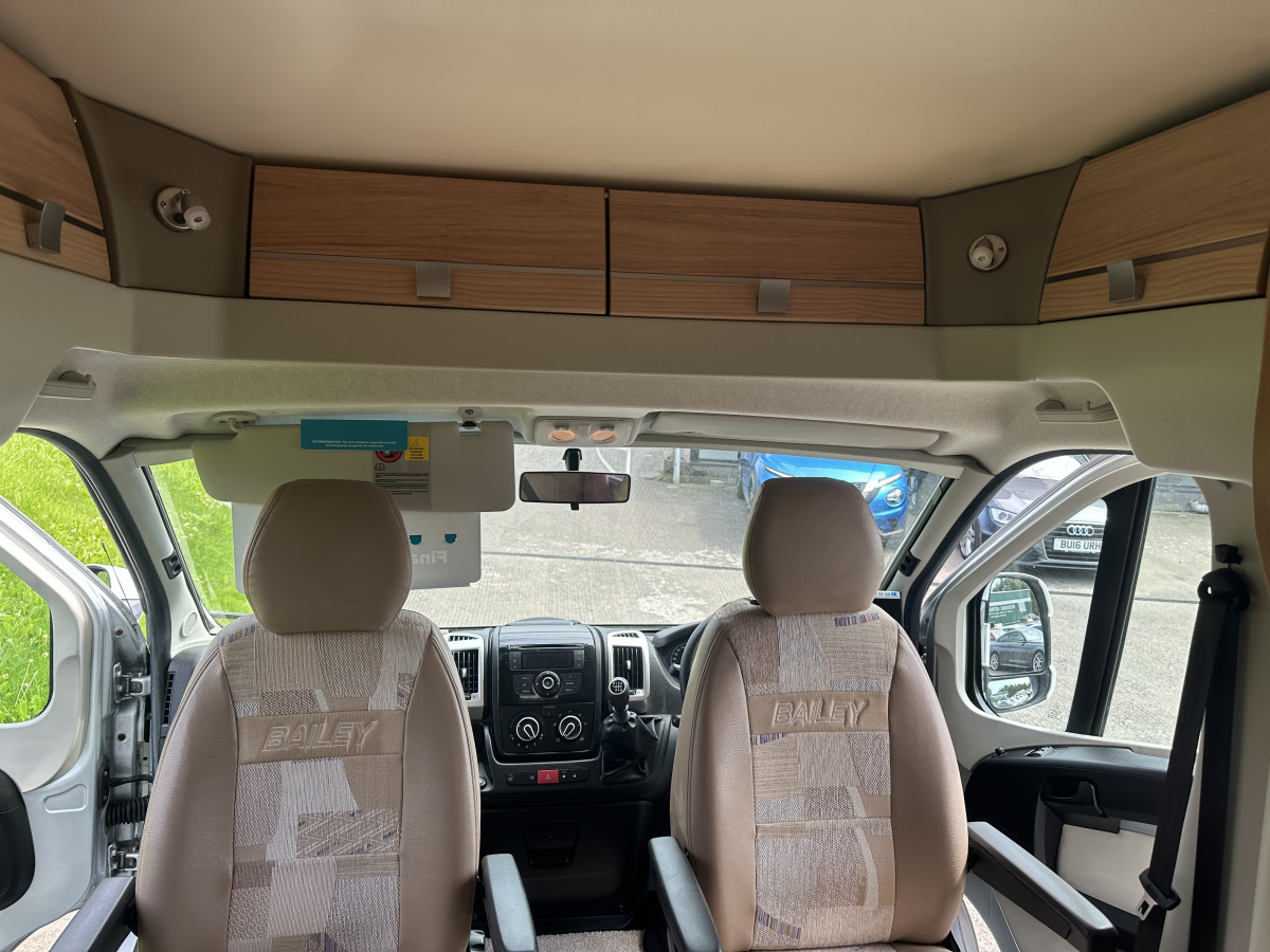 2012 PEUGEOT BOXER 2.2 HDi BAILEY APPROACH 745 MOTORHOME with ONLY 26,000 MILES (REAR FIX FRENCH BED LAYOUT)