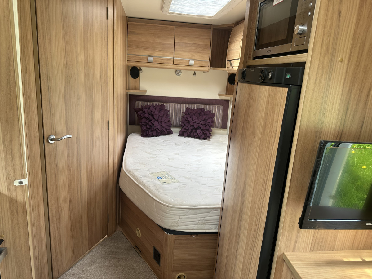2012 PEUGEOT BOXER 2.2 HDi BAILEY APPROACH 745 MOTORHOME with ONLY 26,000 MILES (REAR FIX FRENCH BED LAYOUT)