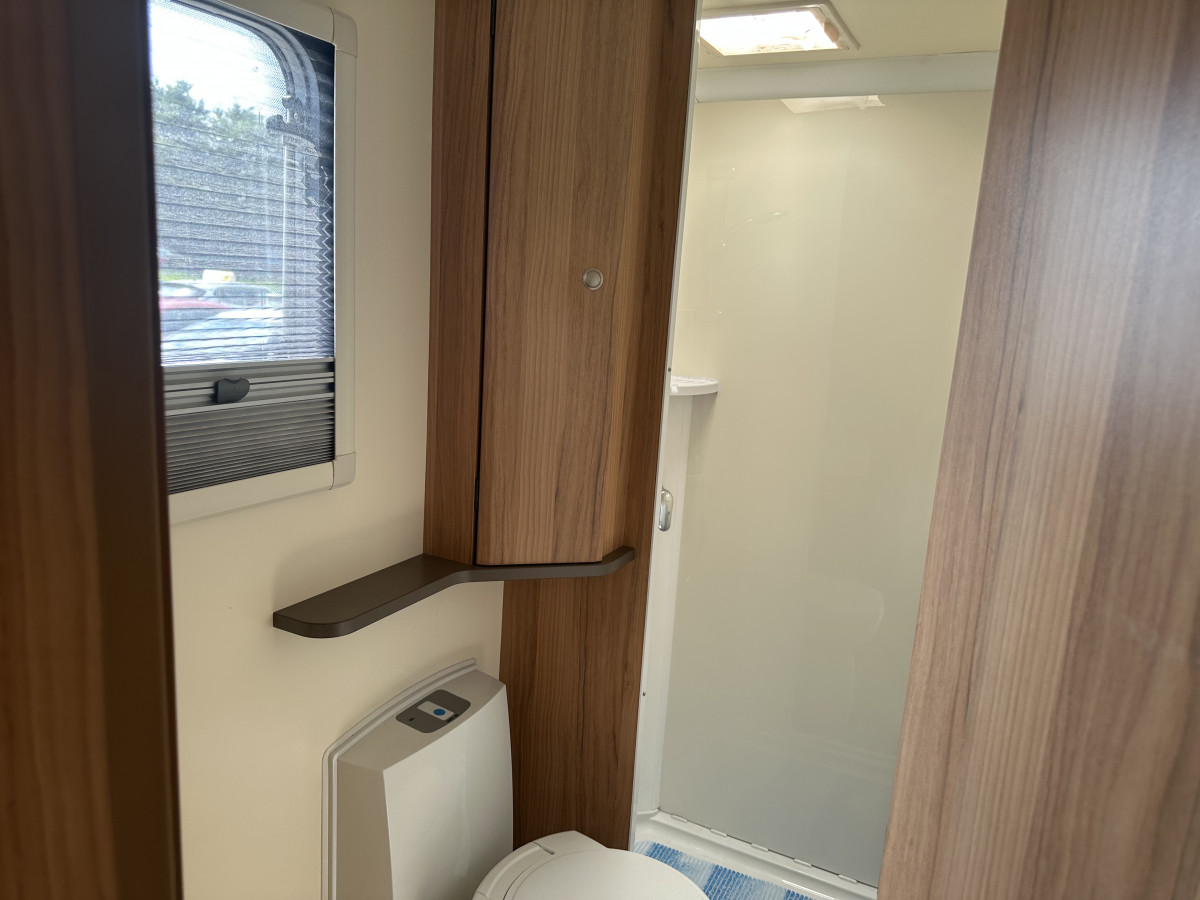 2012 PEUGEOT BOXER 2.2 HDi BAILEY APPROACH 745 MOTORHOME with ONLY 26,000 MILES (REAR FIX FRENCH BED LAYOUT)