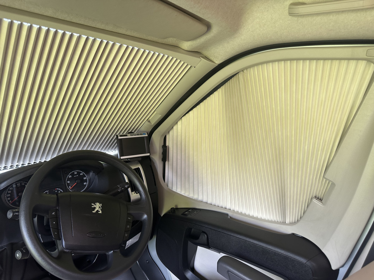 2012 PEUGEOT BOXER 2.2 HDi BAILEY APPROACH 745 MOTORHOME with ONLY 26,000 MILES (REAR FIX FRENCH BED LAYOUT)
