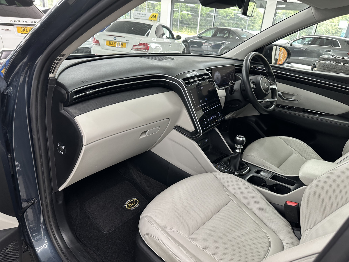 2023 HYUNDAI TUCSON 1.6 TGDi ULTIMATE with ONLY 26,000 MILES, FULLY LOADED LEATHER, PANORAMIC ROOF, SAT NAV