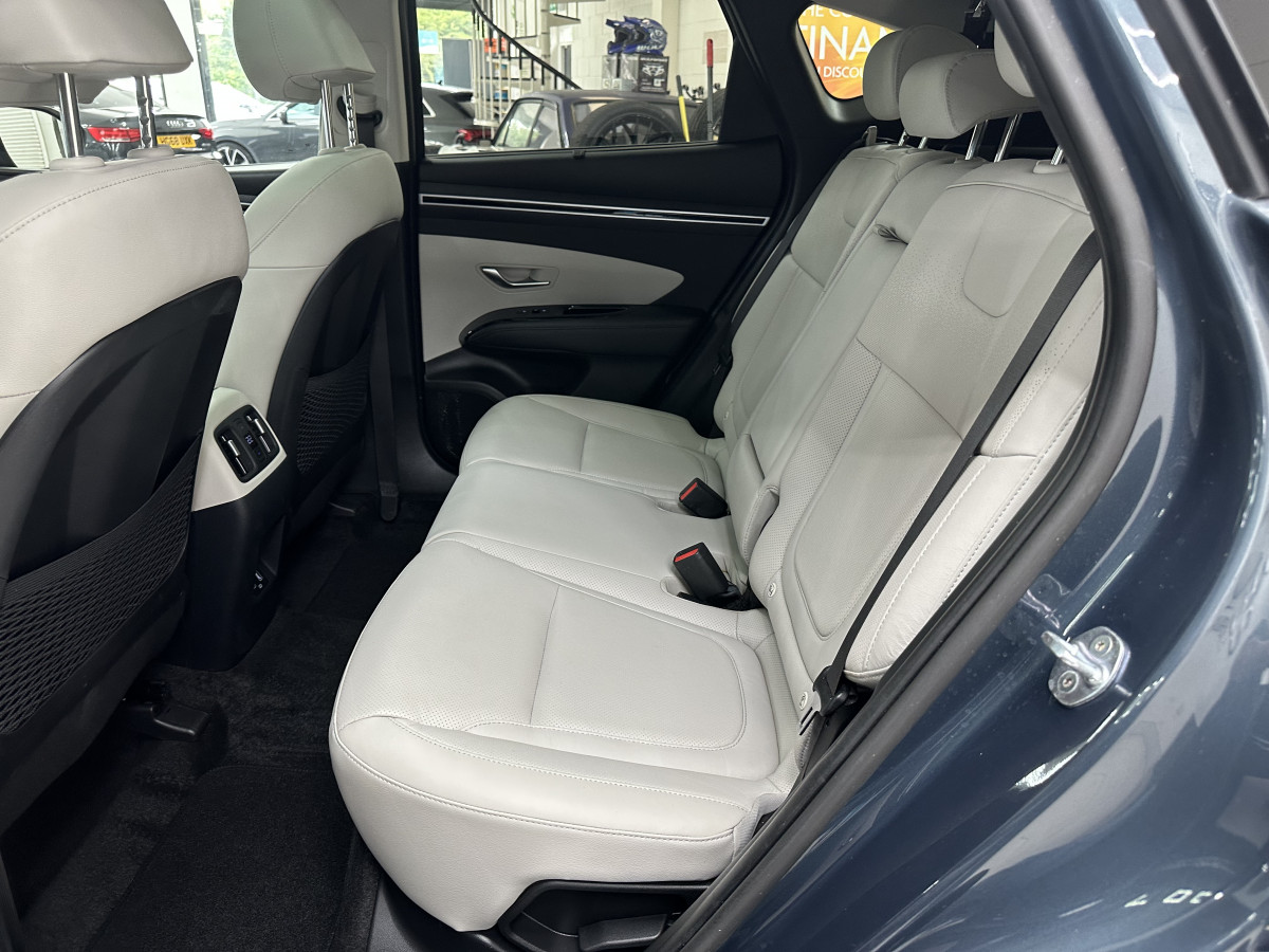 2023 HYUNDAI TUCSON 1.6 TGDi ULTIMATE with ONLY 26,000 MILES, FULLY LOADED LEATHER, PANORAMIC ROOF, SAT NAV