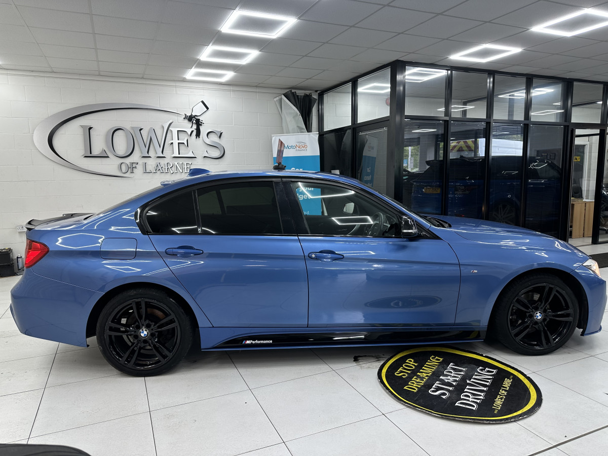 2013 (SEPT) BMW 318D SPORT AUTOMATIC — BLACK LEATHER SPORTS TRIM and FULL BODY KIT