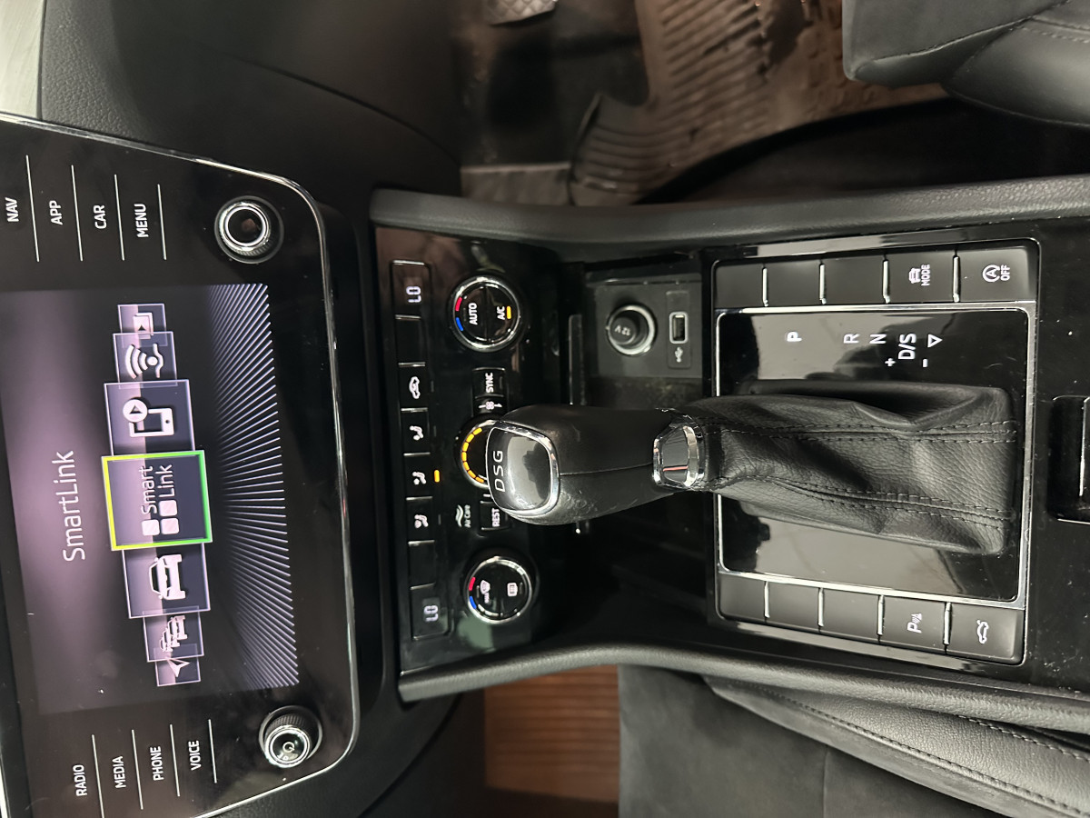 2018 SKODA SUPERB 2.0 TDi SE TECHNOLOGY DSG AUTOMATIC with only 88,000 Miles