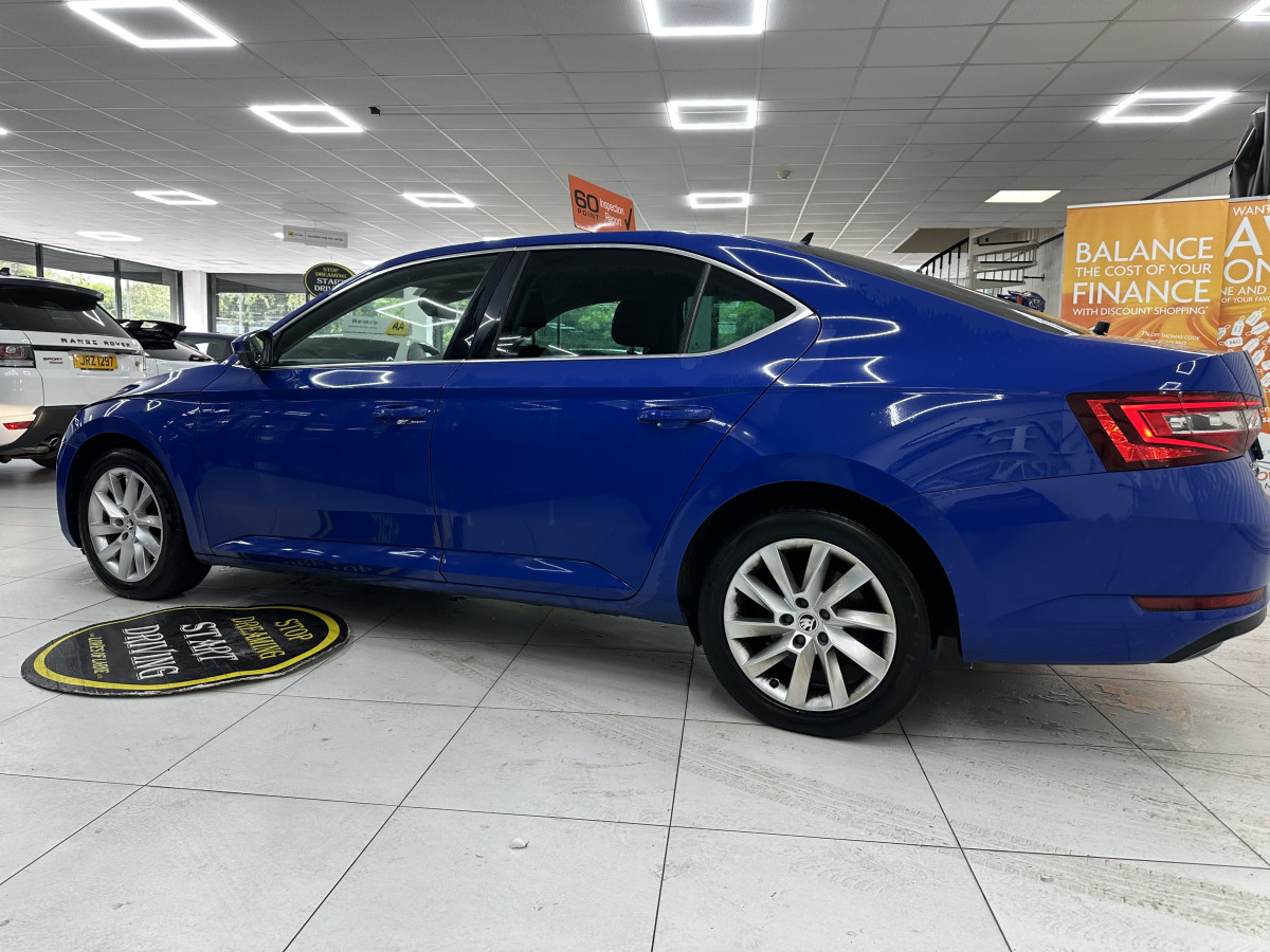 2018 SKODA SUPERB 2.0 TDi SE TECHNOLOGY DSG AUTOMATIC with only 88,000 Miles