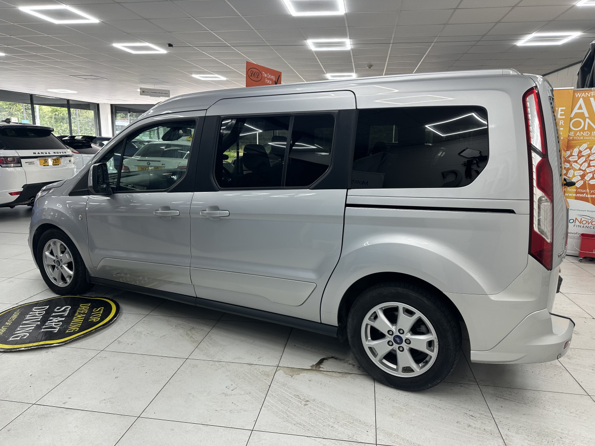 2018 (APRIL) FORD GRAND TOURNEO CONNECT 1.5 TDCi 120 TITANIUM AUTOMATIC– 4 SEATER PLUS WHEELCHAIR ACCESSABLE VEHICLE — ONLY 27K— NO VAT