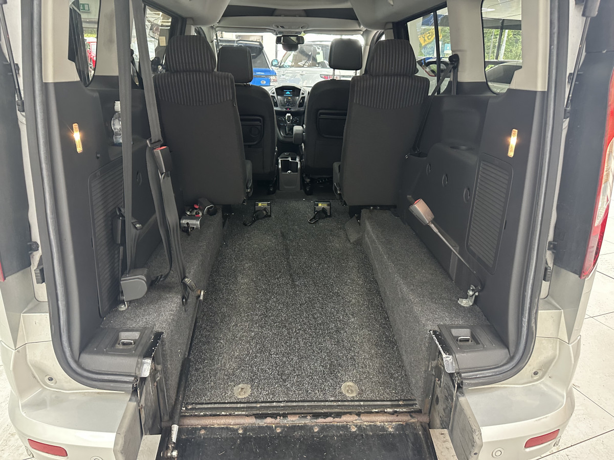 2018 (APRIL) FORD GRAND TOURNEO CONNECT 1.5 TDCi 120 TITANIUM AUTOMATIC– 4 SEATER PLUS WHEELCHAIR ACCESSABLE VEHICLE — ONLY 27K— NO VAT