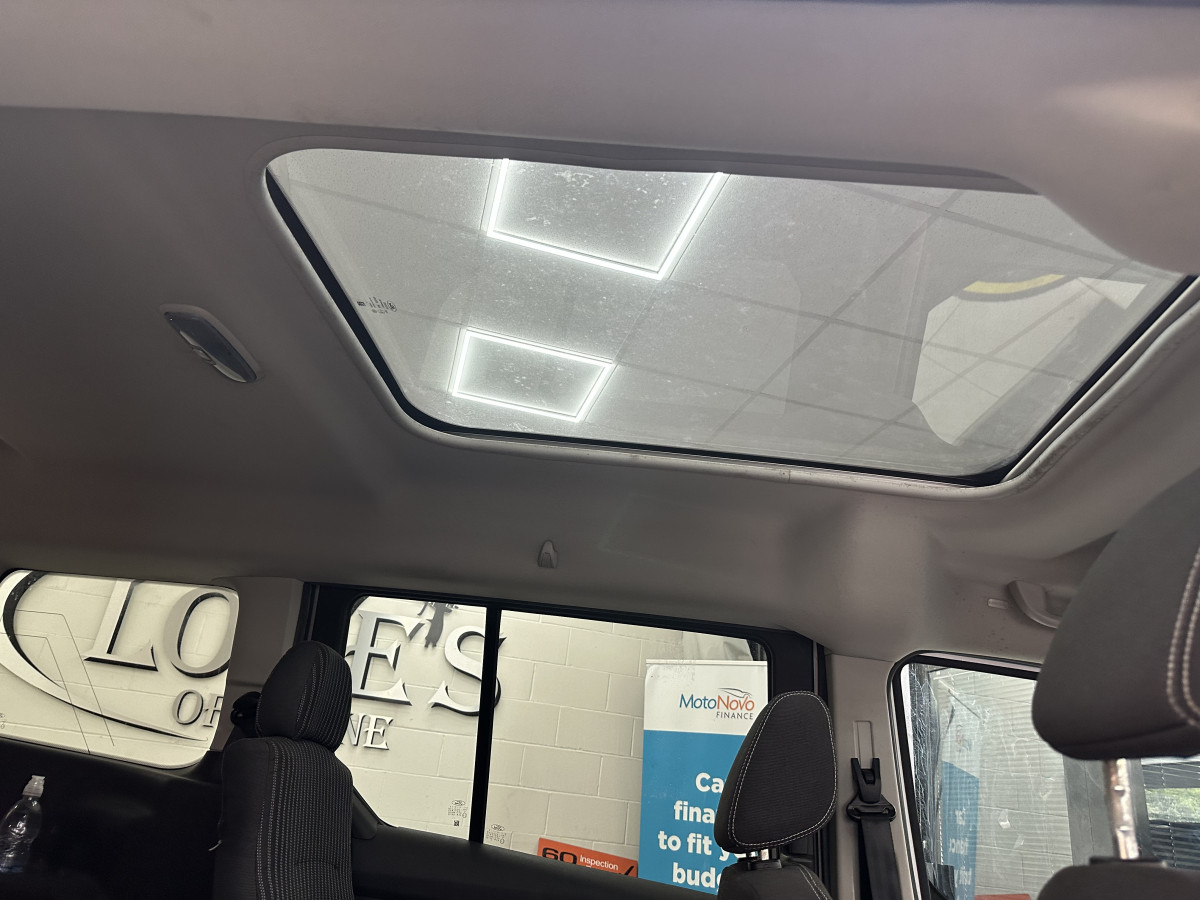 2018 (APRIL) FORD GRAND TOURNEO CONNECT 1.5 TDCi 120 TITANIUM AUTOMATIC– 4 SEATER PLUS WHEELCHAIR ACCESSABLE VEHICLE — ONLY 27K— NO VAT