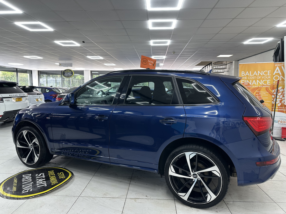 2015 (SEPT) AUDI Q5 2.0 TDi S LINE QUATTRO AUTOMATIC with BLACK LEATHER & 22″ ALLOYS