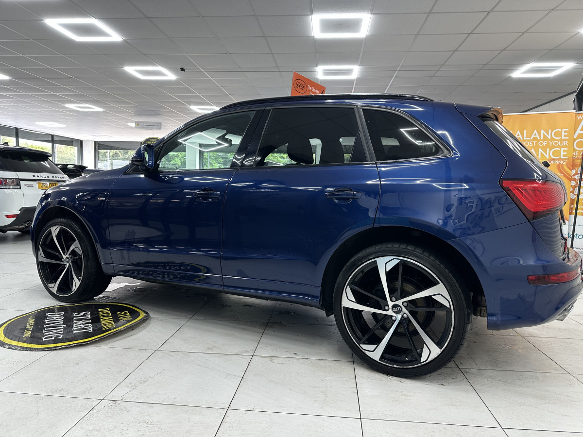 2015 (SEPT) AUDI Q5 2.0 TDi S LINE QUATTRO AUTOMATIC with BLACK LEATHER & 22″ ALLOYS