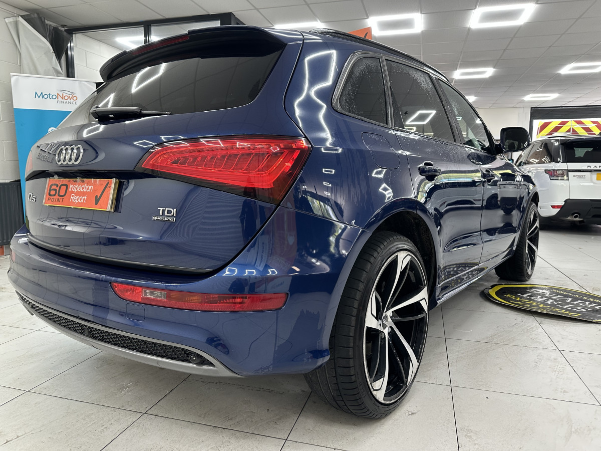 2015 (SEPT) AUDI Q5 2.0 TDi S LINE QUATTRO AUTOMATIC with BLACK LEATHER & 22″ ALLOYS