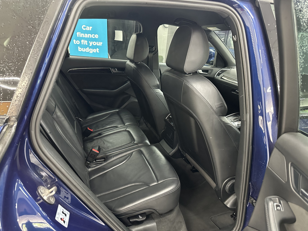 2015 (SEPT) AUDI Q5 2.0 TDi S LINE QUATTRO AUTOMATIC with BLACK LEATHER & 22″ ALLOYS
