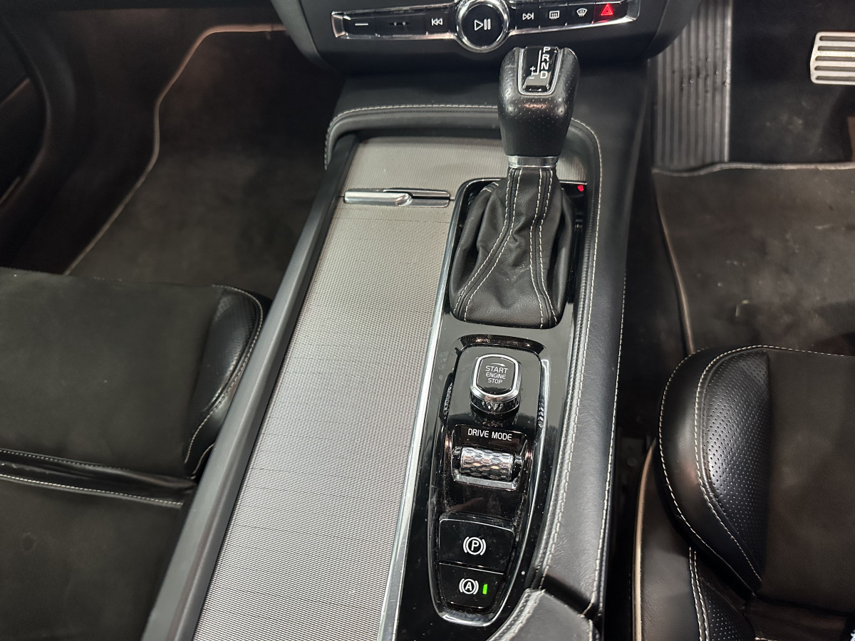 2019 VOLVO S90 2.0 D4 R-DESIGN AUTOMATIC