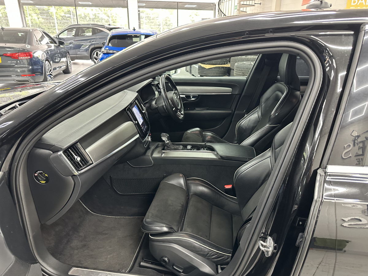 2019 VOLVO S90 2.0 D4 R-DESIGN AUTOMATIC